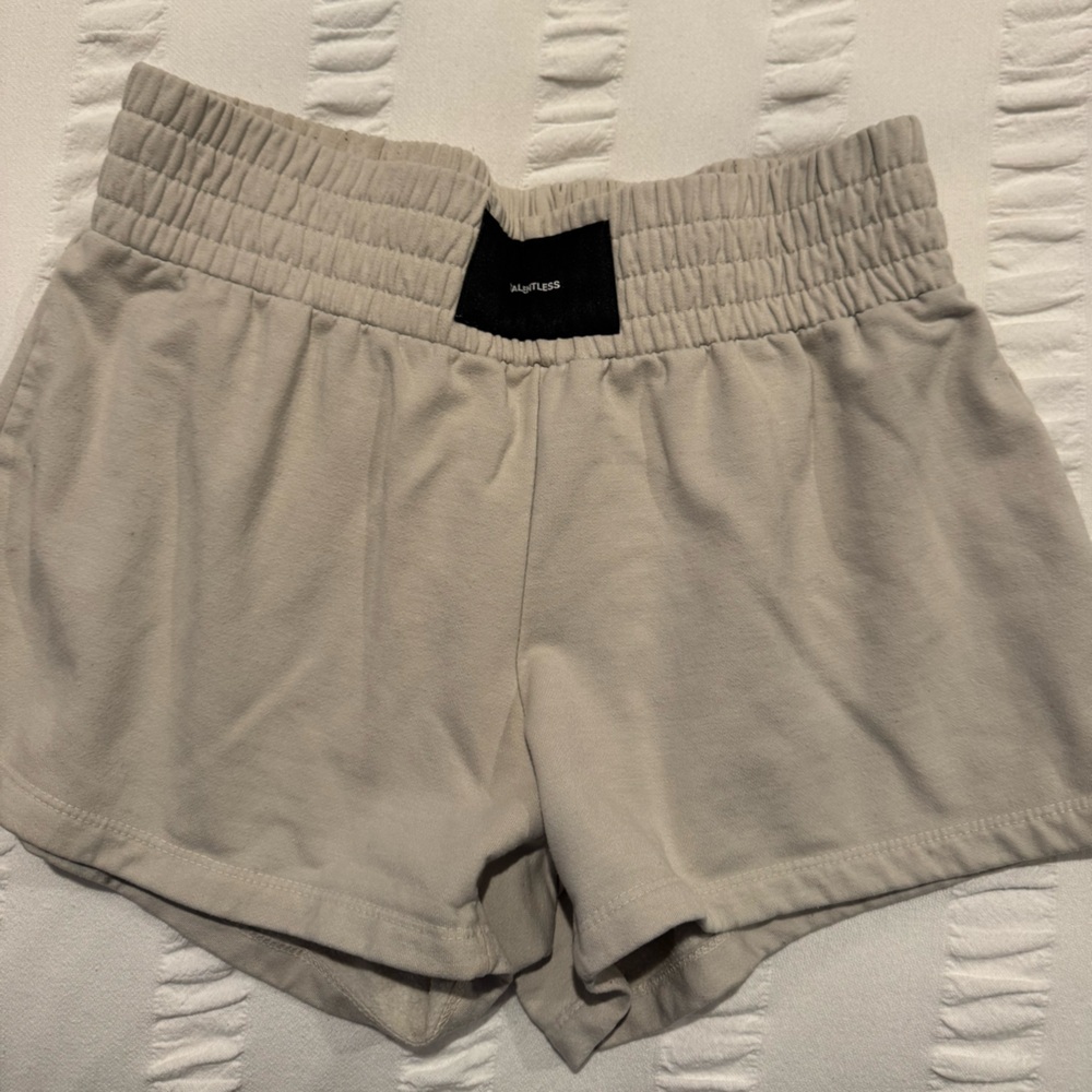 TALENTLESS Cream Quilted Shorts